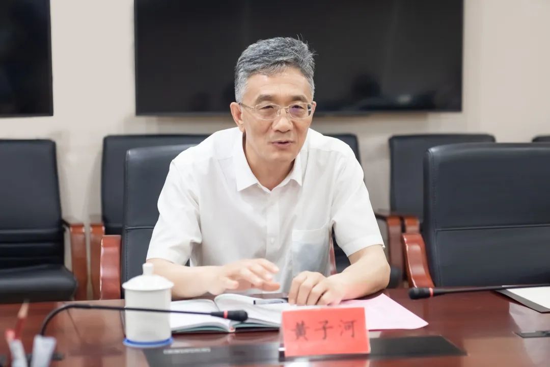 福建信管局一行到福建廣電網(wǎng)絡(luò)、中廣電移動(dòng)福建分公司調(diào)研廣電5G建設(shè)工作
